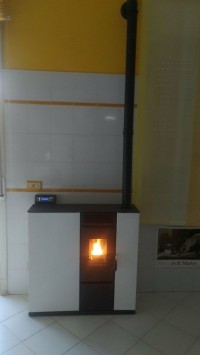 Stufa a pellet slim 10 kw 330m3